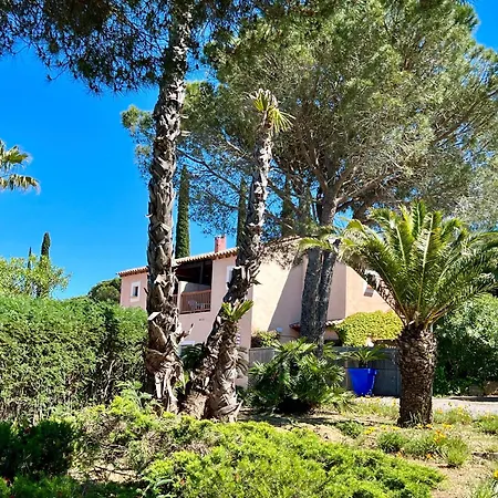 Village De - Le Sentier Des Pins