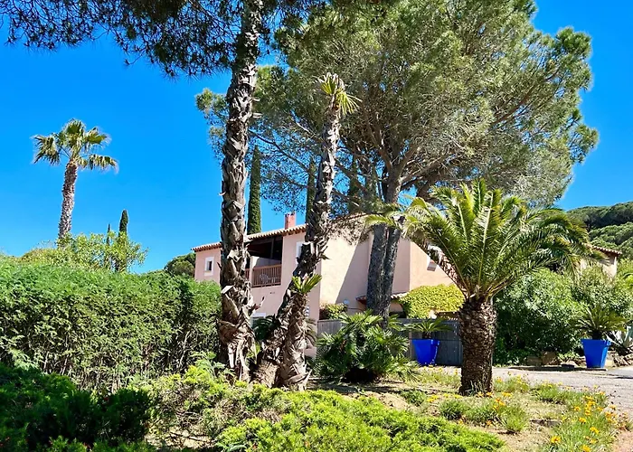 Village De - Le Sentier Des Pins