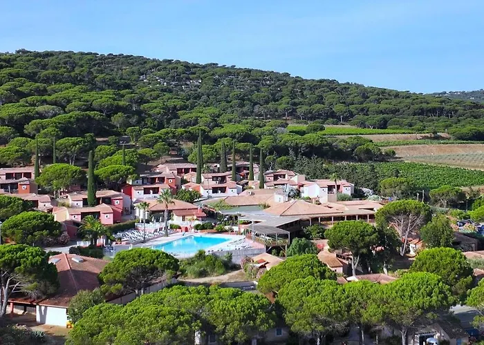 Village De - Le Sentier Des Pins منتزه العطل 3*